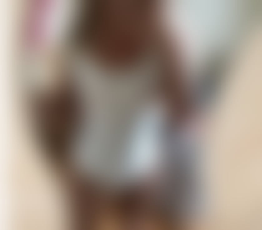 Escorts Buckinghamshire Milton Keynes - Photos for SEXY BLONDE MILF