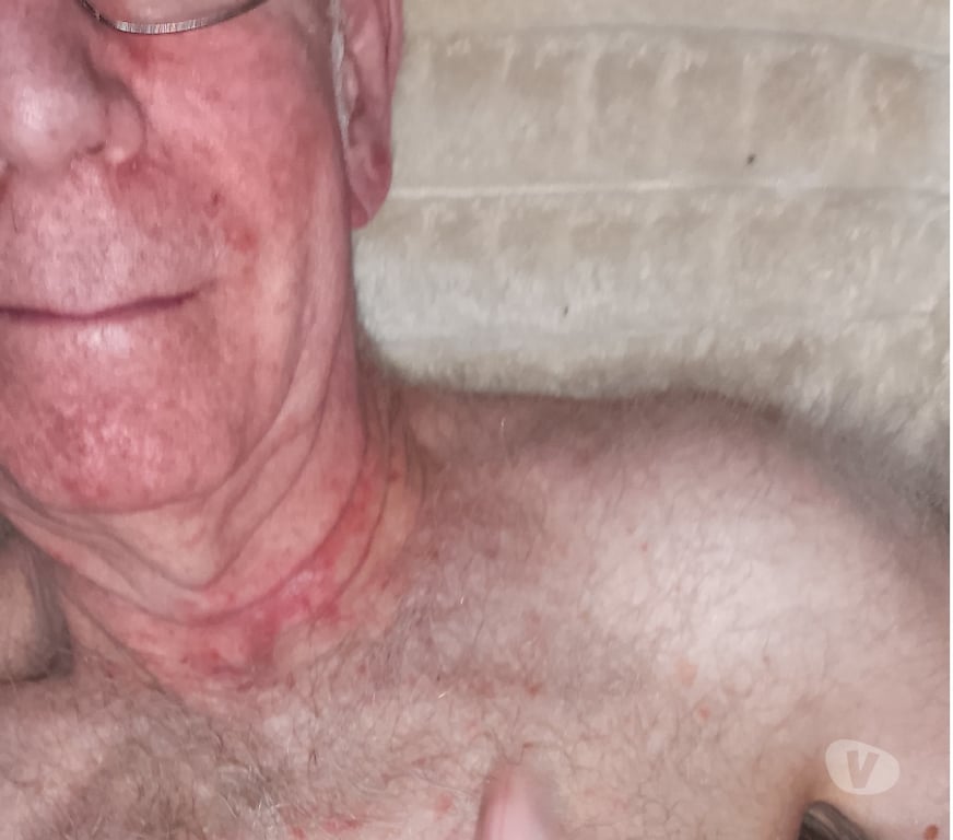 Escorts Leicestershire Charnwood - Photos for MATURE MALE gives NAKED BODY OIL MASSAGE for FEMALE only