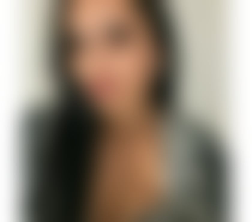 Escorts Surrey Surrey Heath - Photos for Party girl Louisa 100% GENUINE