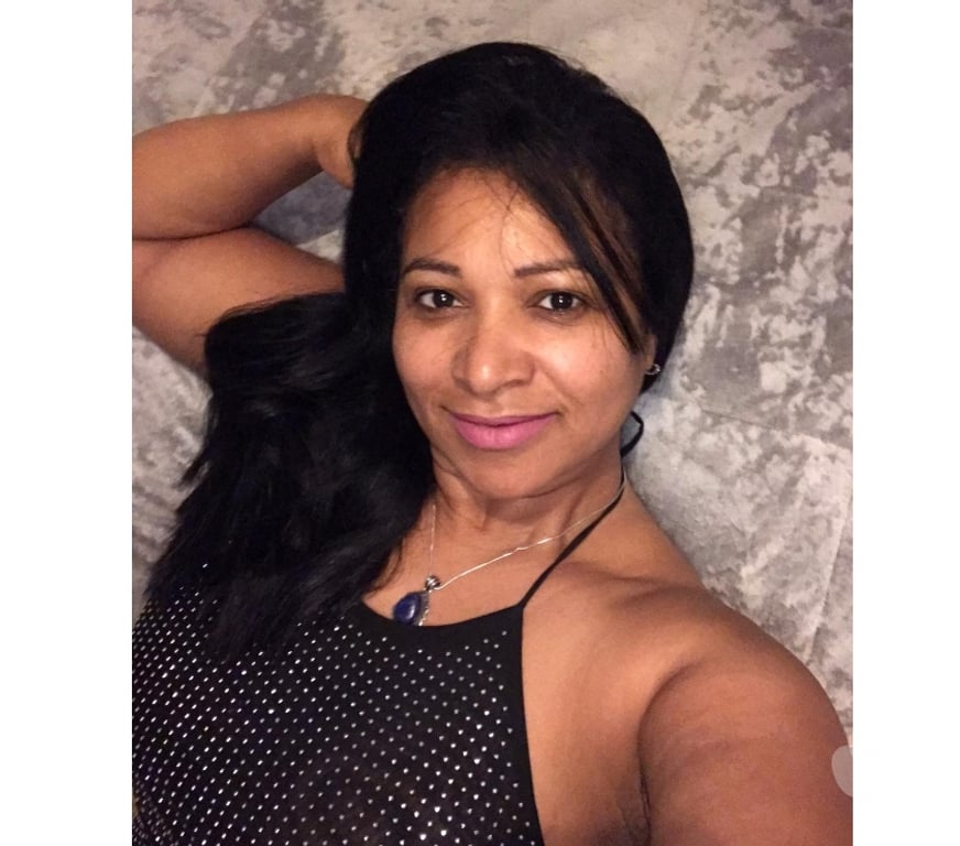 Escorts South East London Croydon - Photos for 💥Pamela naughty Milf pics real big boobs natural 38DD💥