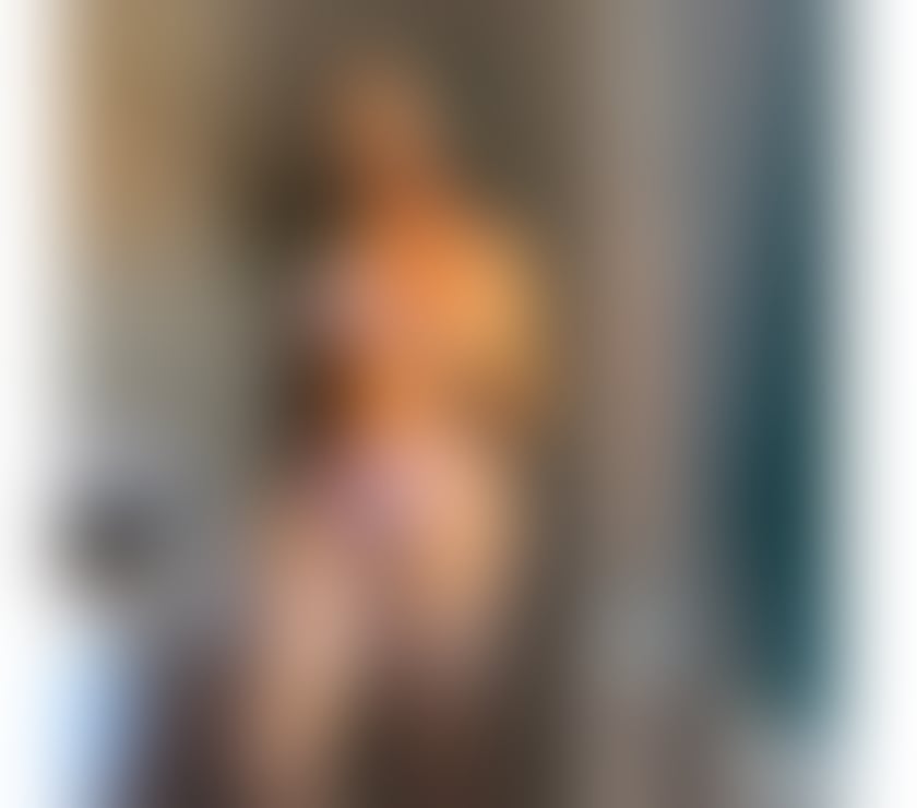 sexy and playful girl🥰🥰❤️❤️