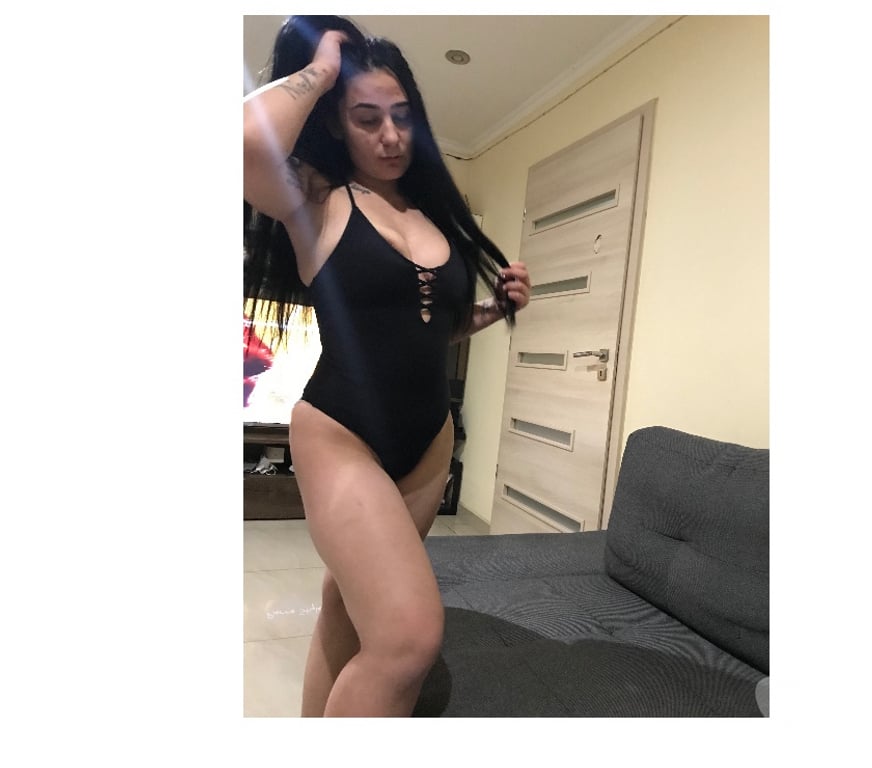 Escorts South Yorkshire Sheffield - Photos for Beautiful lady un sheffield