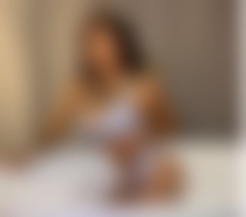 Escorts South West London Battersea - South West London - Photos for NEW 🔞 HIGH CLASS NAUGHTY BRUNETTE 👅🍑