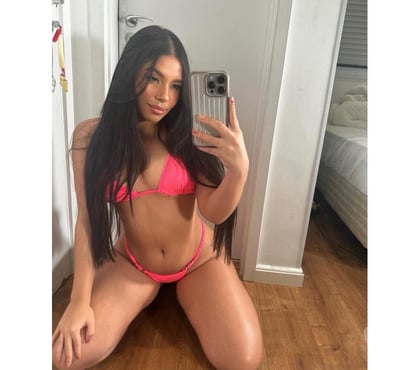 Escorts Notting Hill West London - Photos for 🇧🇷PARTY GIRL✨🥂🍾NEW IN TOWN💋BEST OWO🍌