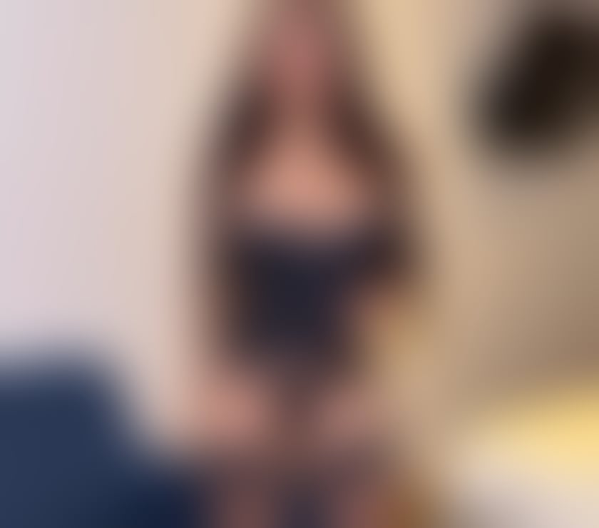 Escorts Bedfordshire Luton - Photos for LOLY🍎🍎SEXY GIRLS 🍎🍎