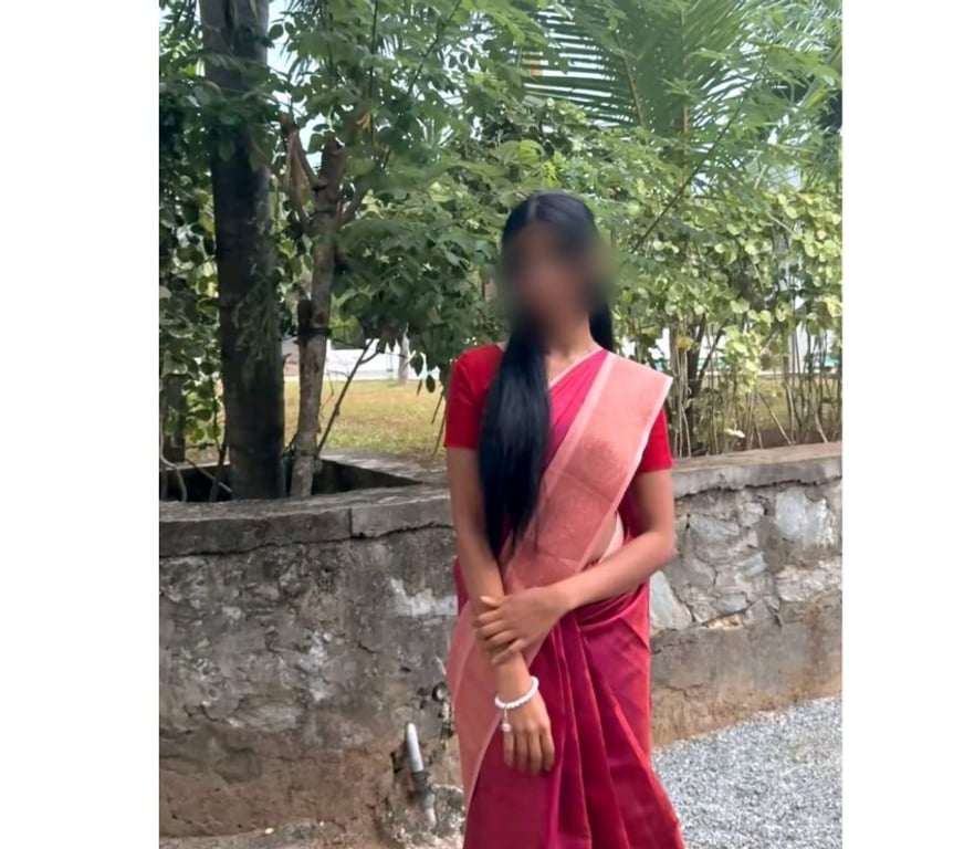 Escorts East London Redbridge - East London - Photos for Livinya New Mauritius Tamil Indian Girl in Ilford