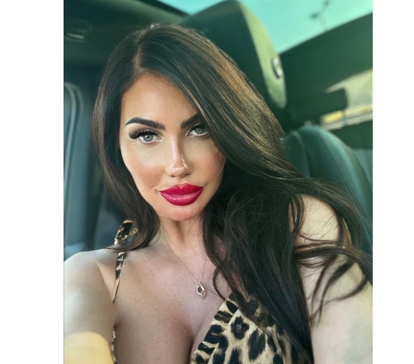 Escorts Gloucestershire Cheltenham - Photos for 100% English glamour model and independent escort