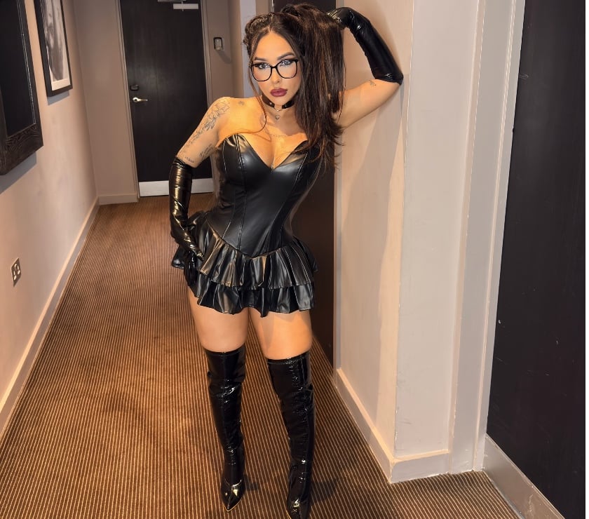 Mell Amorim Brazilian 🇧🇷