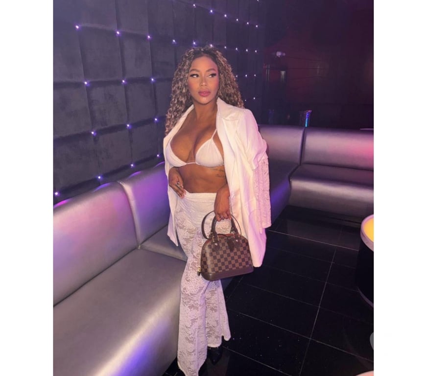 Escorts Merseyside Liverpool - Photos for Mia naughty🔥 😈party Now 🎉HIGHCLASS