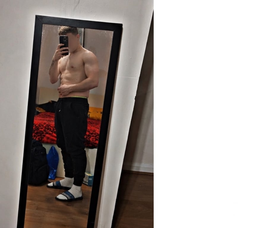 Escorts Central London London Bridge Station - Central London - Photos for handsome boy with blue eyes , only for women