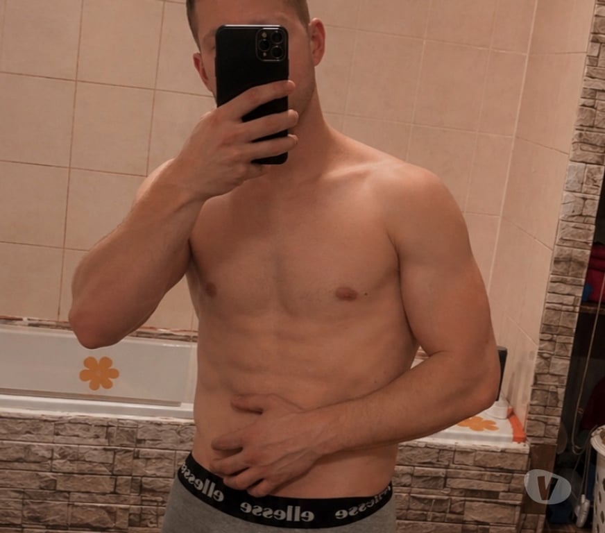 Escorts Central London London Bridge Station - Central London - Photos for handsome boy with blue eyes , only for women