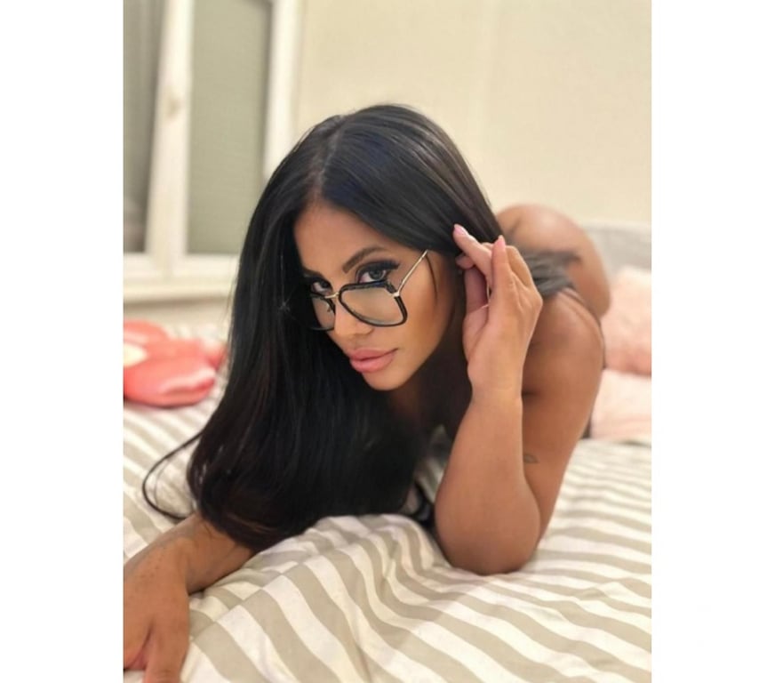 Escorts County Durham Darlington - Photos for 🔥Naughty 🔥Party girl 🥂outcall🔥