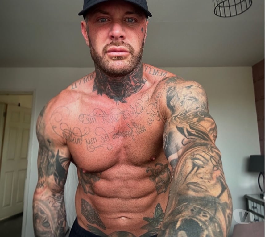Trans Escorts Leicestershire Leicester - Photos for Hot Tattooed Couple