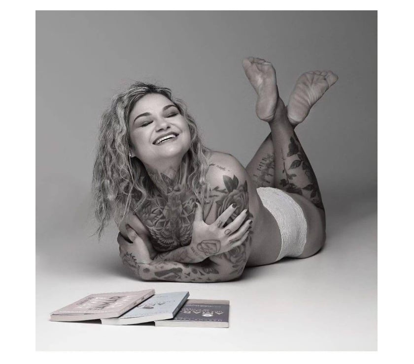 Escorts Nottinghamshire Nottingham - Photos for Nina NEW IN TOWN! Professional Therapist and DOMI_NATRIX!