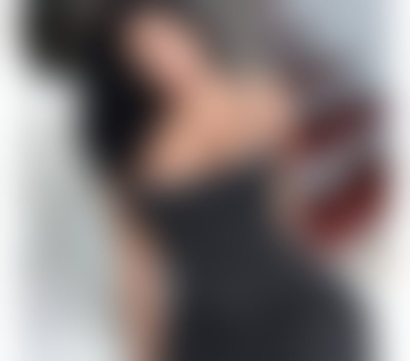 LUCIA SEXY🔥HORNY GILR 🔥FIST TIME ON CITY💋