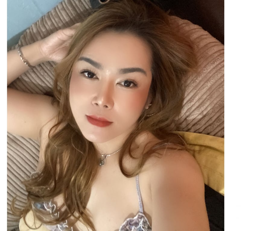 Escorts West Midlands Wolverhampton - Photos for Emmie Thai Girl - Professional Massage and Body to Body 😘