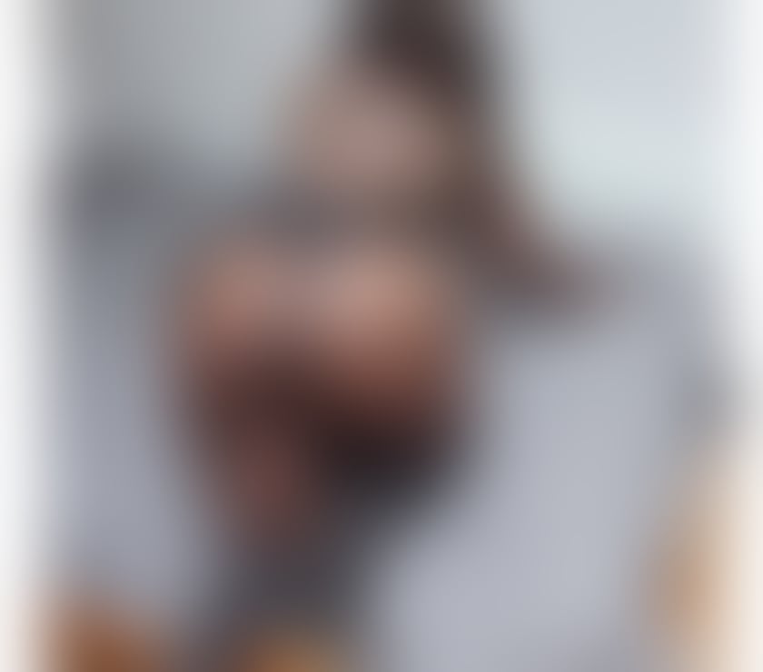 DIAMOIND EBONY NEW IN TOWN