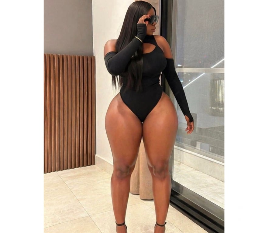 Escorts West London West Kensington - West London - Photos for Cherry 🍒 Latina girl 🥵 New in town