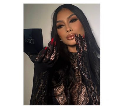 Photos for 🔥 STUNNING • CHARMING • UNFORGETTABLE 🔥