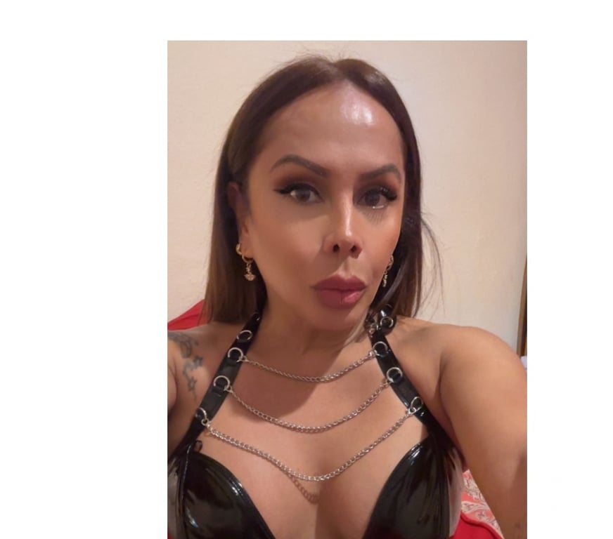 Trans Escorts Newport - Wales Newport City Centre - Newport - Photos for SOFIA COLOMBIAN QUEEN IS HERE