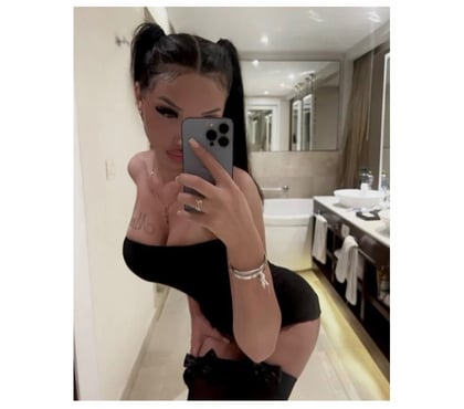 Adult Entertainment Leeds City Centre Leeds - Photos for Naughty Party girl Louisa