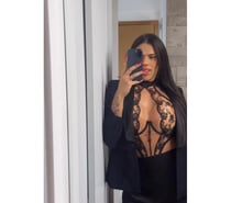 Charming Trans Escort – Feminine & Approachable Companion