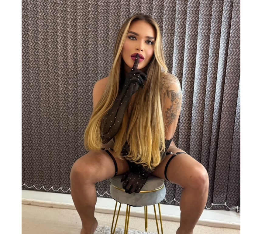 Trans Escorts North London Southgate - North London - Photos for GIO XXL HOT 🍆 DOMINANTE PARTY 🎉🎊