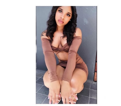  Escorts Piccadilly Manchester - Photos for Aysha 💦sweet girl 🍆Good massages 🍑🍒❤️