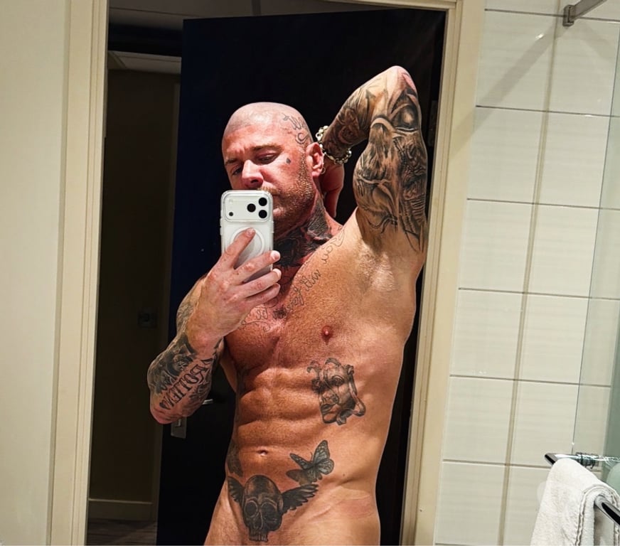  Gay massage Leicestershire Leicester - Photos for Mr Murdz, Tatt’d, Masc