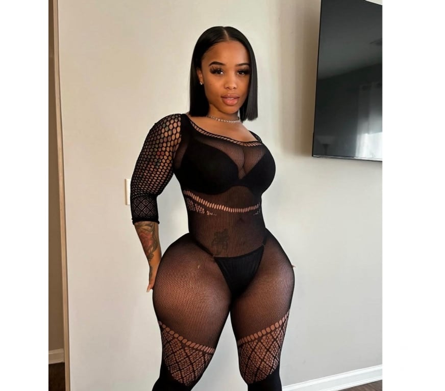 Escorts West London Hillingdon - Photos for CARMEN NEW IN THE UK🍑