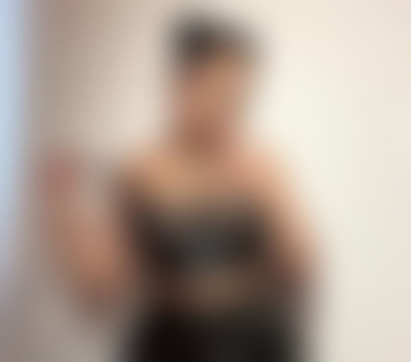 Photos for Yasemin hot girl pure 🤩🤩🤩