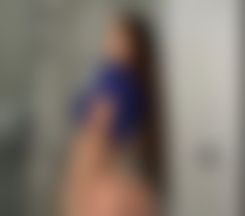 Photos for Yasemin hot girl pure 🤩🤩🤩