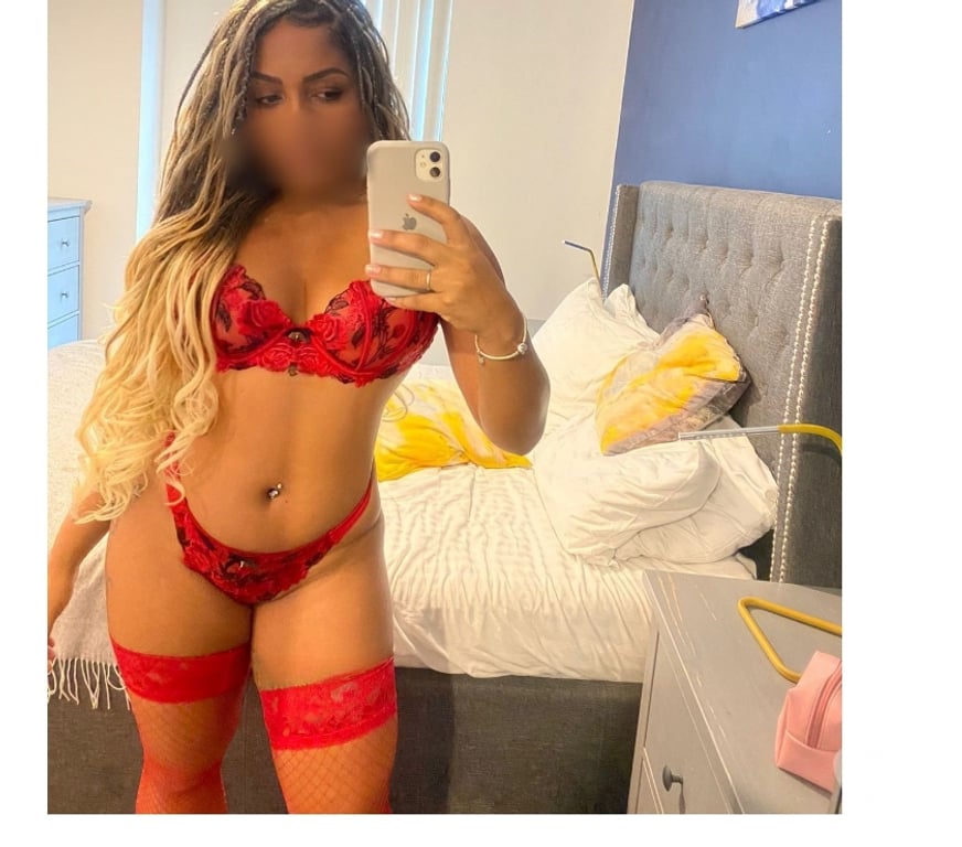 Escorts Devon Torbay - Photos for Young Brazilian and New to the UK