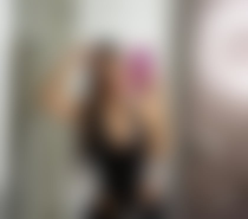 Escort Crystal Palace South East London - Photos for Suellen 🍑BRAZILIAN HOT🇧🇷TROPICAL BEAUTY