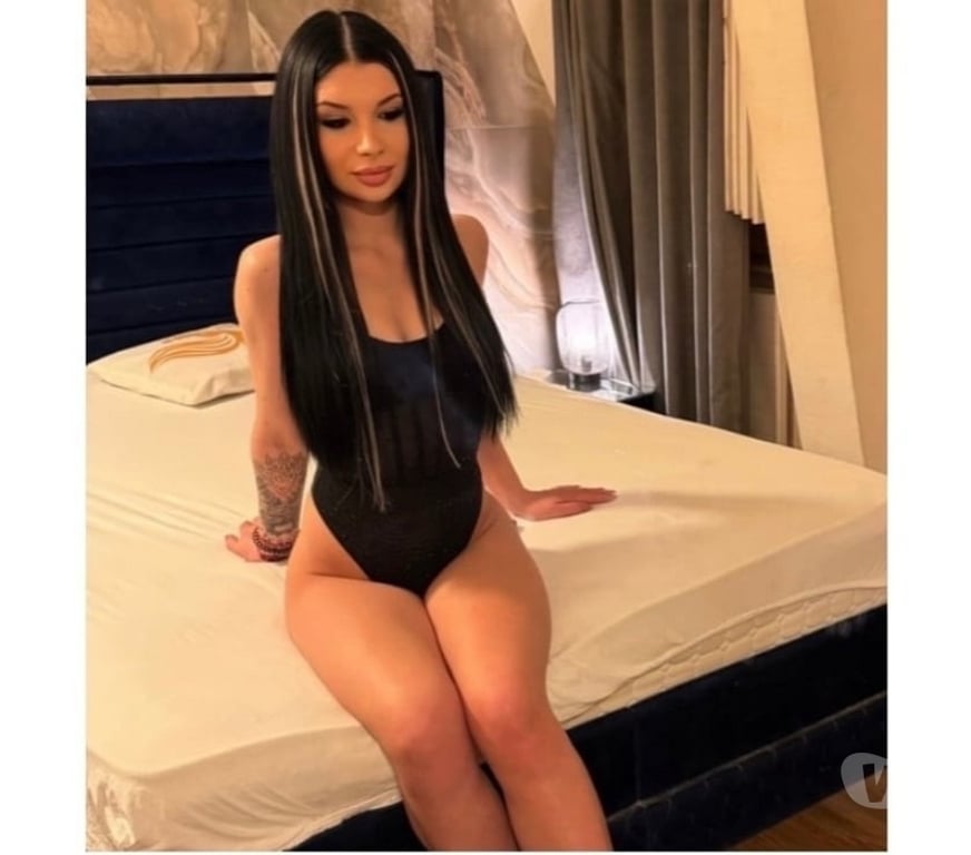 Escorts Lincolnshire East Lindsey - Photos for SKINNY BRUNETTE ÎN YOU’RE TOWN☎️