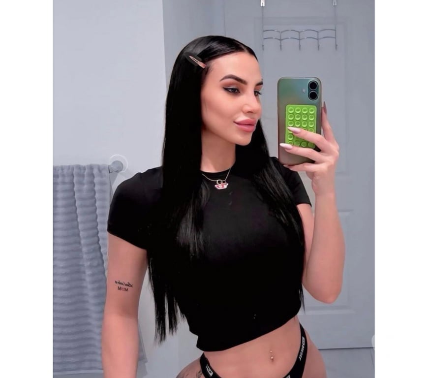 Escorts East London Aldgate East - East London - Photos for Naughty Katy Latina Girl🍑🍑💦💦 💋