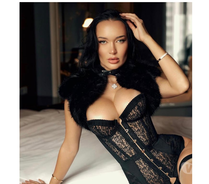 Escorts Surrey Reigate and Banstead - Photos for 🍑NEW IN TOWN🎉🎉 PARTY GIRL🍆