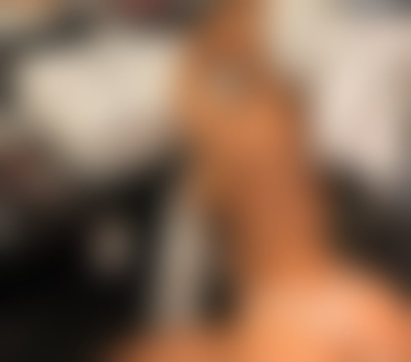  Escorts Sheldon Birmingham - Photos for New in town sexy blonde Latino vinyl party 🥂