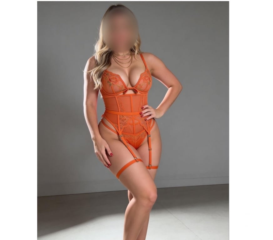 Escorts East Riding of Yorkshire Anlaby Common - Hull - Photos for 🔥 English Busty Blonde in Hull HU4 | 2 Days Only 🔥