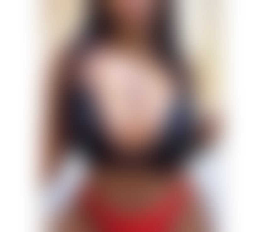 KISHA SEXY HOT BOMBSHELL 🥰