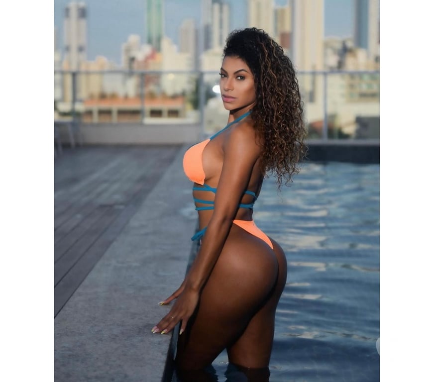 Escorts South East London Tulse Hill - South East London - Photos for 🔥 YOUR BRAZILIAN ESCAPE 🇧🇷✨