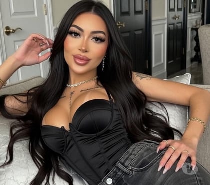 Photos for Jade Rossi 🔥👄