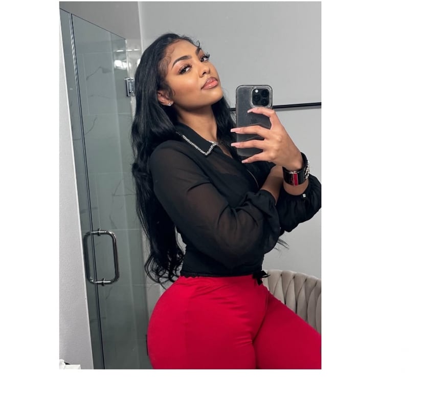 Escorts East London Plaistow - East London - Photos for Karine,sexy Latin Bombon is here. Best services.👄💋💦