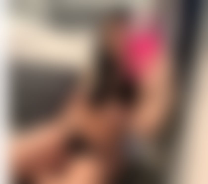 Photos for Bella sexy 🔥😈 Brazilian 🇧🇷 Party Girl