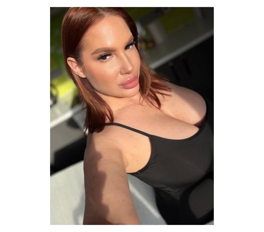 Escorts Slough Slough Town Centre - Slough - Photos for PLAYMATE LINDSEY