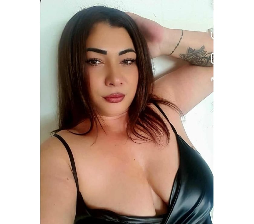 Escorts East London Gants Hill Station - East London - Photos for 🥰MILF ZARA IN TOWN🥰