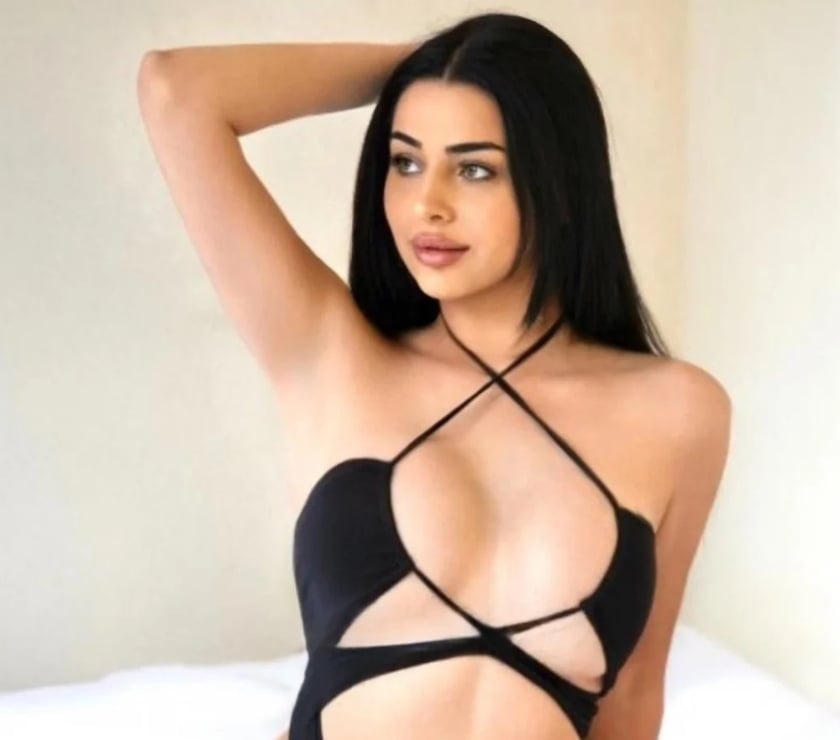  Escorts Ocean Village Southampton - Photos for EVA Party Girl 🤍 Best No RUSH ✅ SERVICES