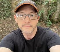 A bi guy is looking to learn the art of being bi