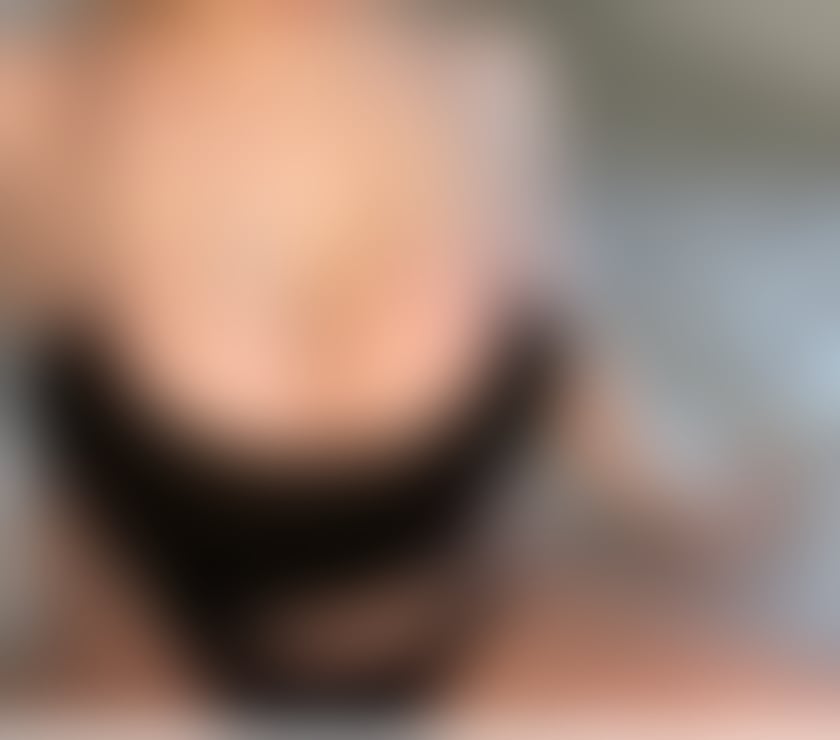 Escorts Cheshire East Crewe - Cheshire East - Photos for Hi😘Welcome to my page I m Now in your city outcall crewe