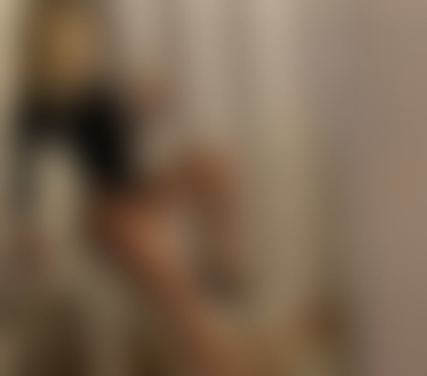  Escorts Canary Wharf East London - Photos for Hot girl xx call me MELLY outcall